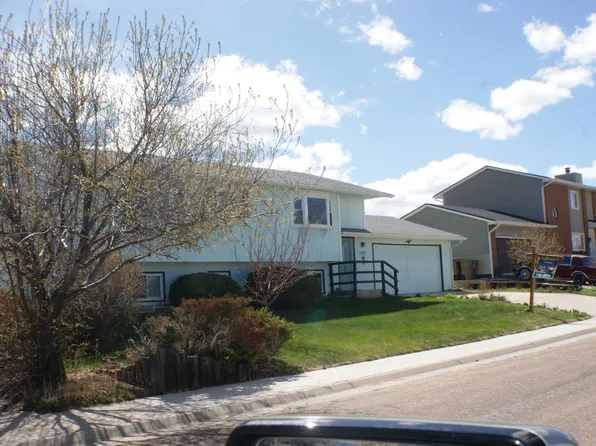 1517 Palomino Dr, Laramie, WY 82070
