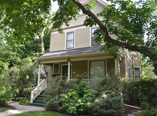 1311 Main St #1, Evanston, IL 60202