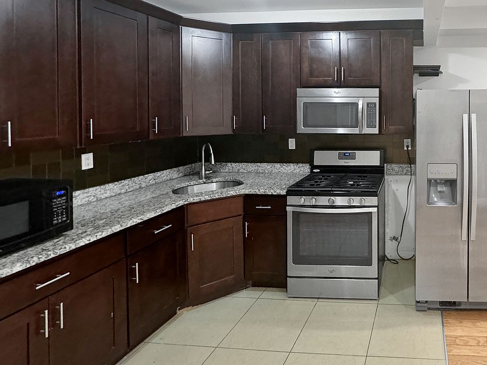 1st image of 8622 124th St #1