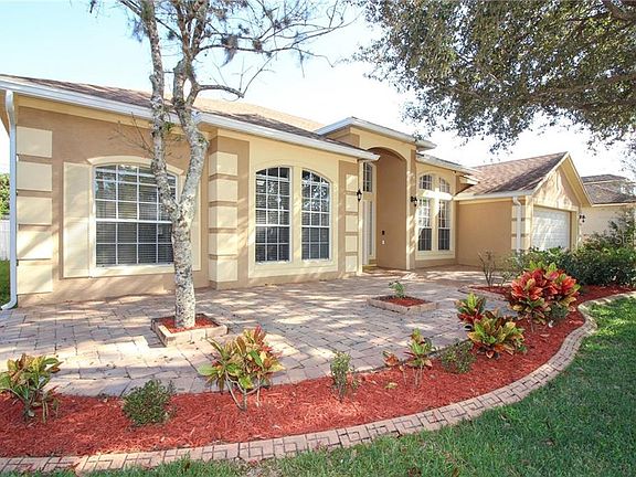 4th image of 10933 Piping Rock Cir