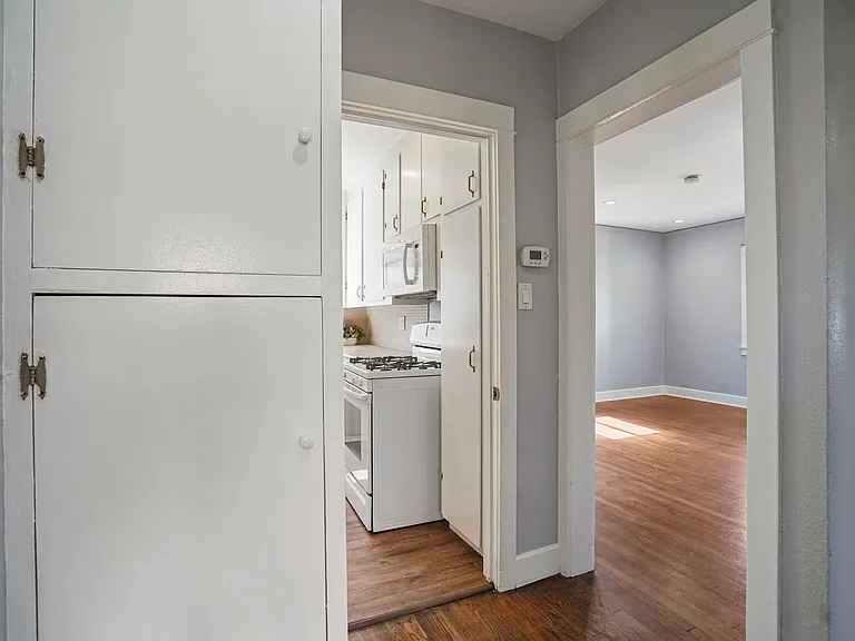 2251 Felspar St — Photo 5