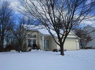 17 Talon Dr, Niskayuna, NY 12309