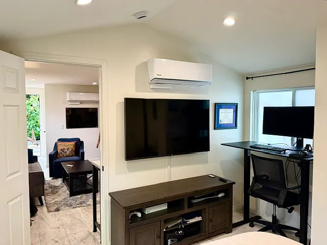4909 E Mountain View Dr — Photo 11