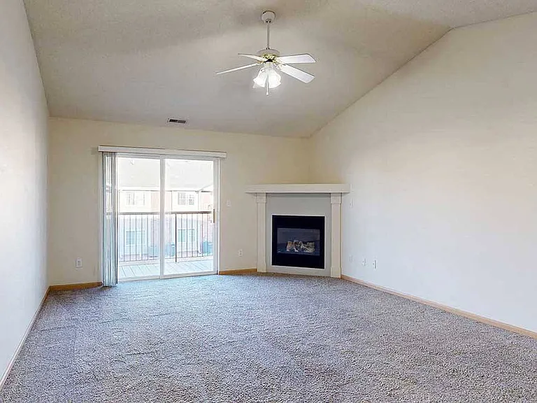 Northbrook Apartments — Photo 209