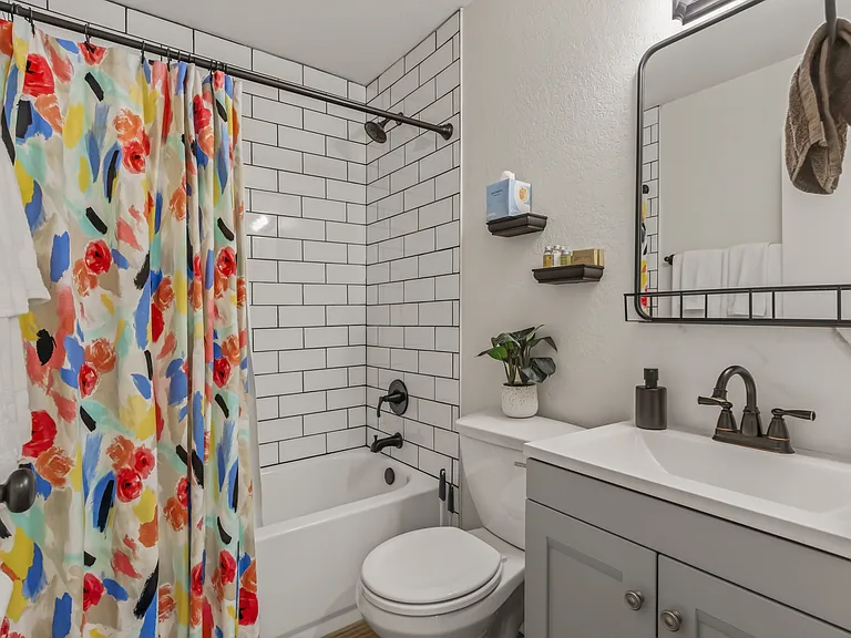 7818 E Glenrosa Ave #1 — Photo 5