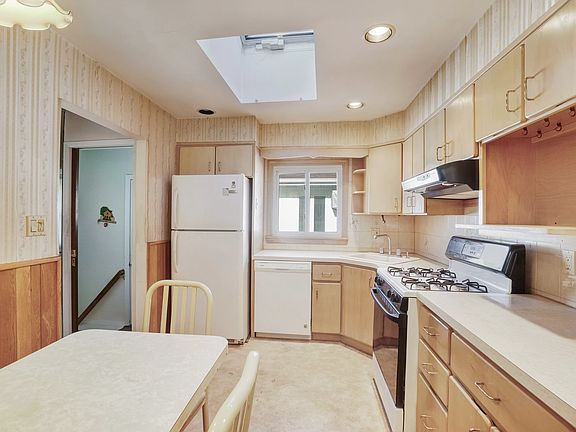 5th image of 158-31 81st St