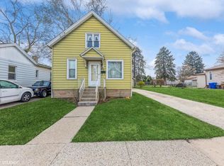 915 44th St, Kenosha, WI 53140
