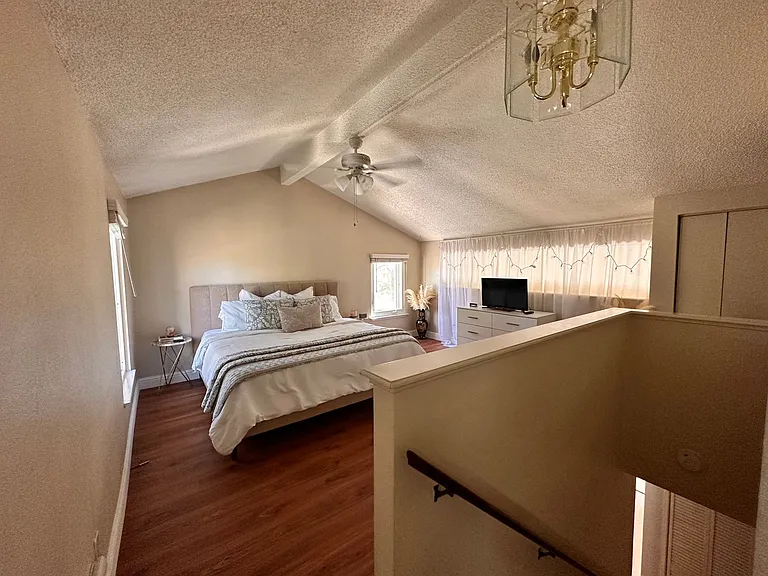 2338 Roundhouse Rd — Photo 7