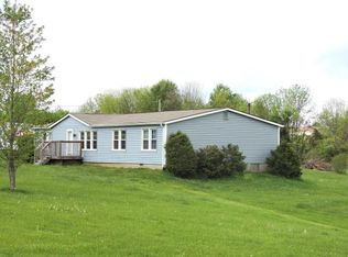 836 Kelly Dr, Taylorsville, KY 40071