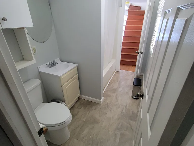 24 Pearl St #3 — Photo 10