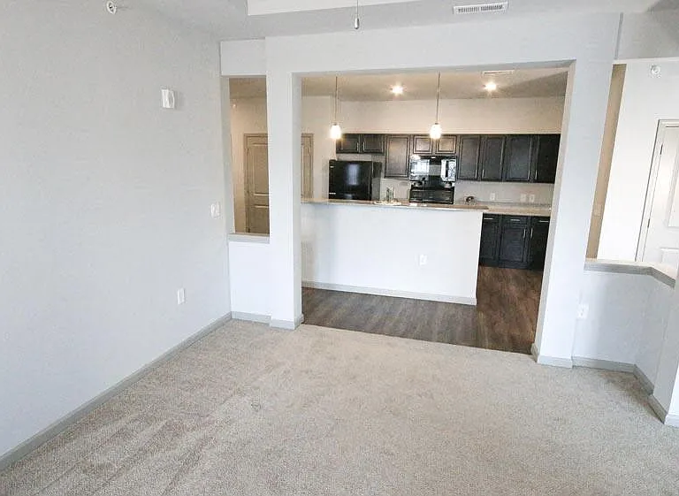 Mosaic Apartments — Photo 15