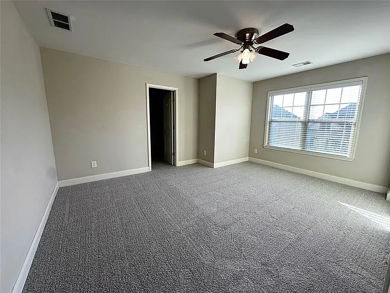 5605 Upper Creek Ct — Photo 23