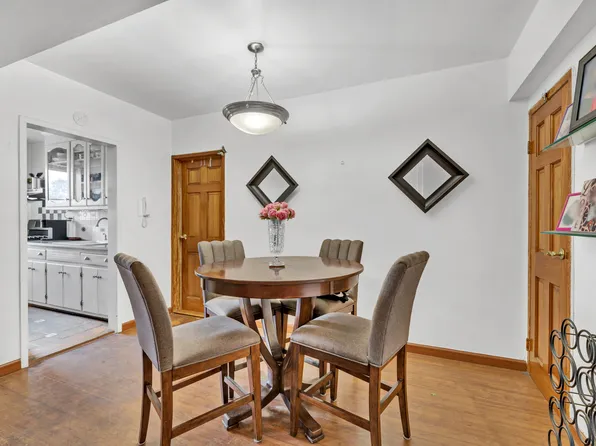 800 Grand Concourse image 10 of 19