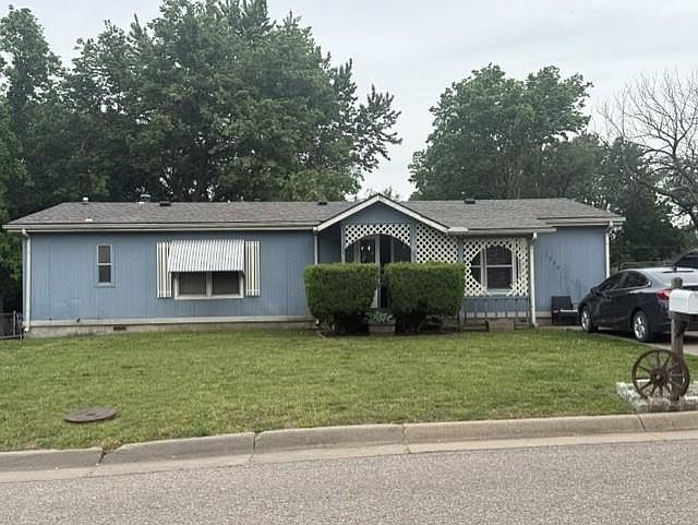1st image of 1509 W Ash Ave