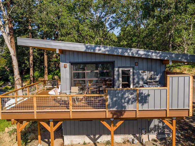 An aerial view of the deck.