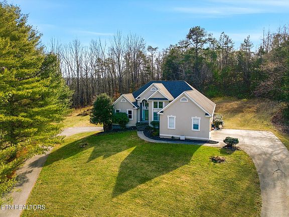 3rd image of 6620 Lammie Branch Ln