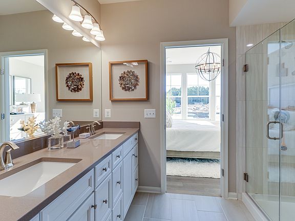 First floor owner s bath
