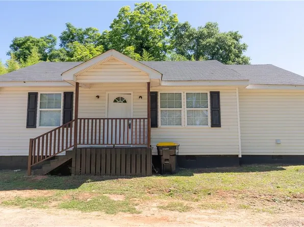 53 Washington Dr, Forsyth, GA 31029