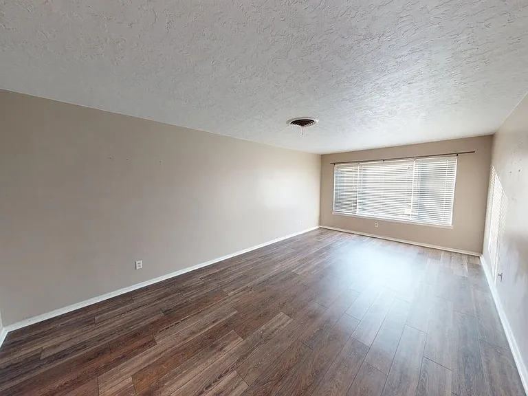 317 W Blanco Dr — Photo 4