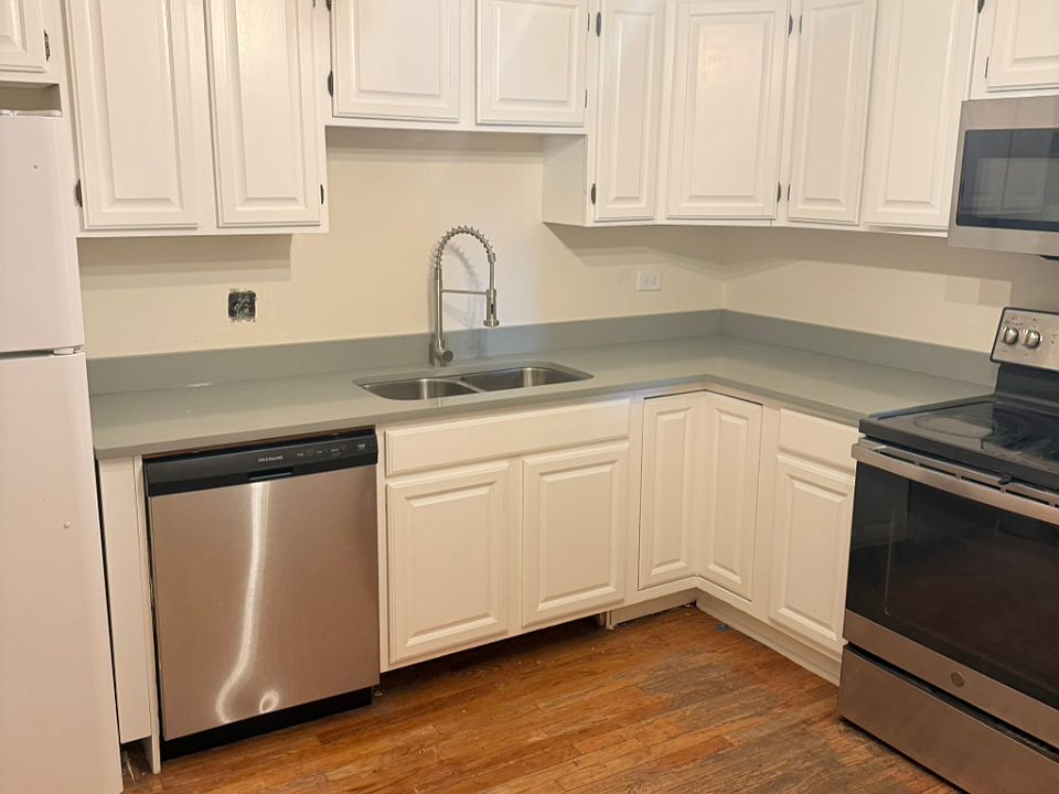 1st image of 4840 N Talman Ave #1