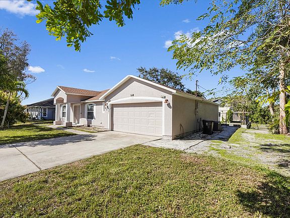 2nd image of 2411 SE Alfonso Avenue