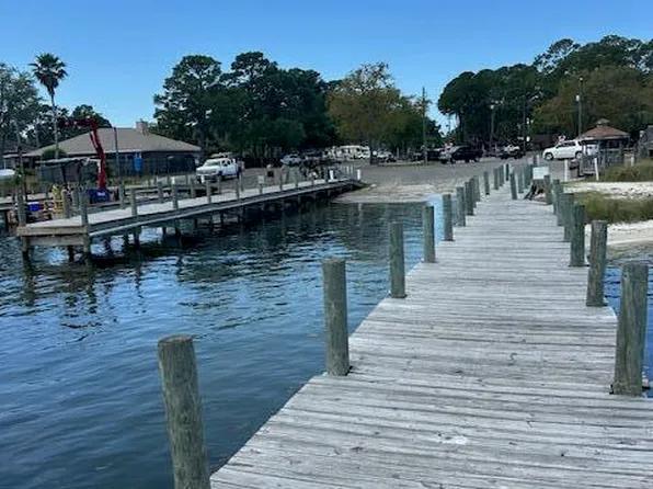 615 Beach Dr, Destin, FL 32541