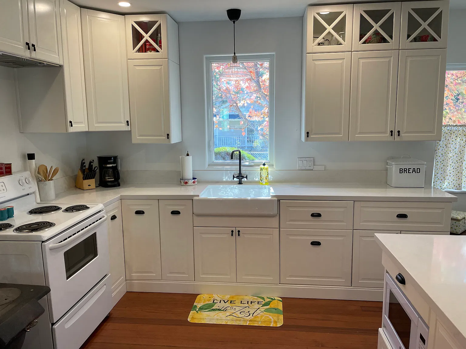 2 bed, 1100 sqft, $2,250 — Photo 2