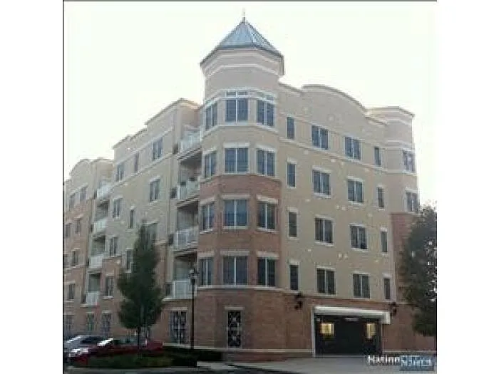 1401 Windsor Park Ct #48 photo 1