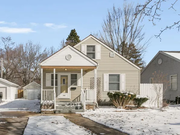 724 Northwood Dr, South Bend, IN 46617