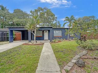 216 SW 21st Way, Fort Lauderdale, FL 33312