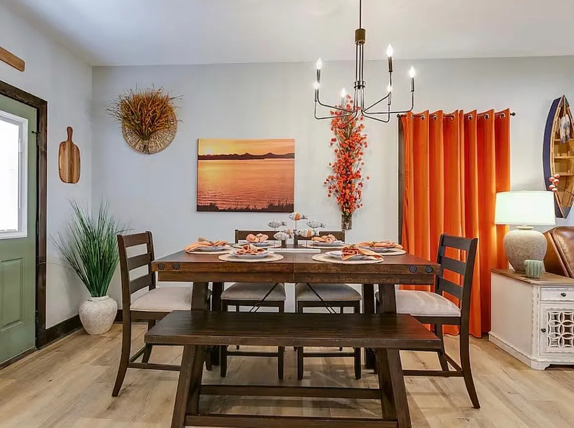 2 bed, 2.5 bath, 1223 sqft, $2,300 — Photo 3