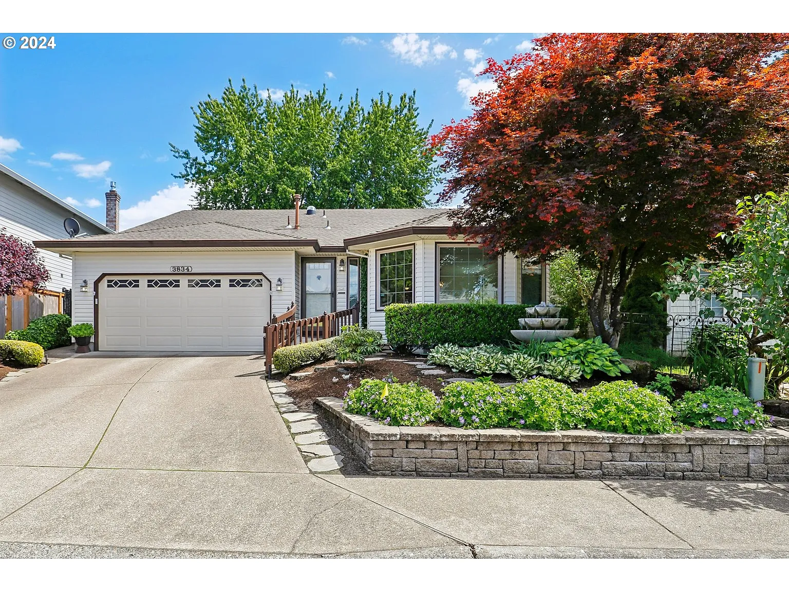 3834 NW Craig Dr photo 1