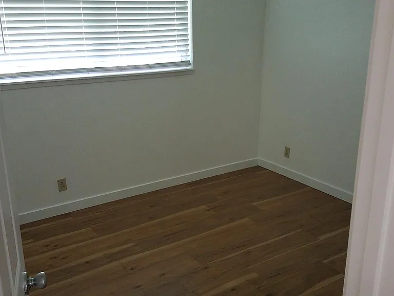 2190 Ohio St — Photo 10
