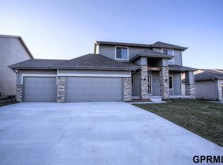 4601 Sheridan Rd, Papillion, NE 68133