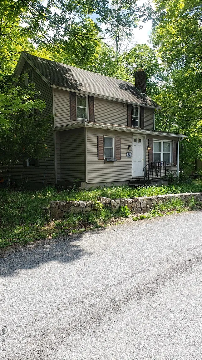 14 SE Mountain Road photo 1