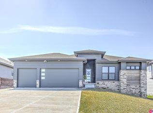223 Tomahawk Cir, Yutan, NE 68073