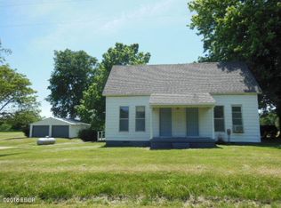 476 County Road 2375 N, Xenia, IL 62899