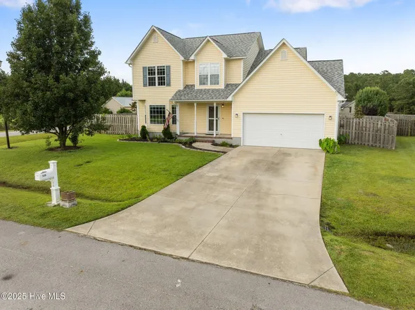 108 Michelle Ward Lane, Maple Hill, NC 28454