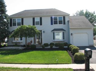 23 Winchester Dr, Howell, NJ 07731