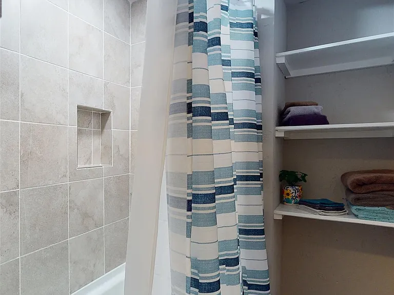 4507 W Bayshore Dr — Photo 12