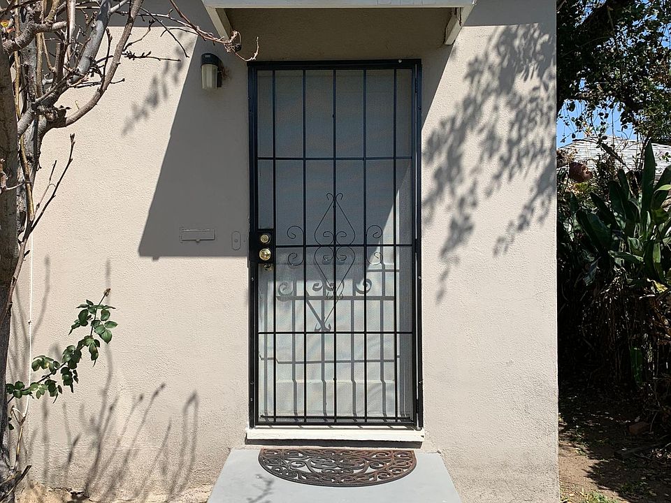 1st image of 655 W Live Oak St #C