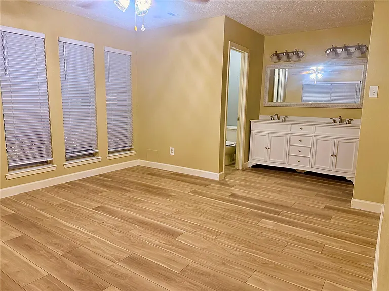17010 Sunview Ct — Photo 11