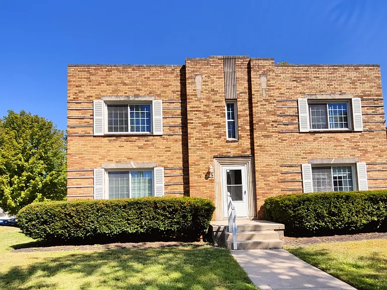 523 Hadley Avenue — Photo 1