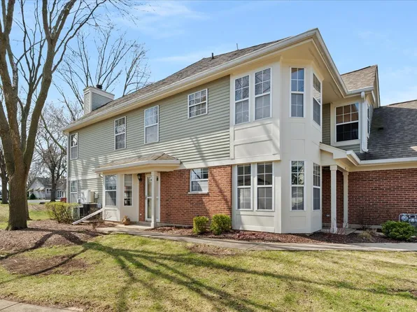 2143 Camden Ln #2143, Hanover Park, IL 60133