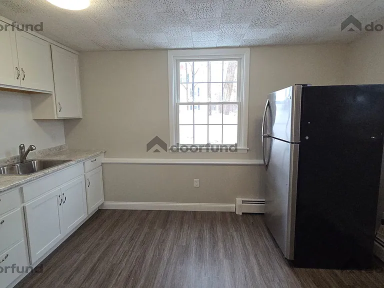 16 Harvard Rd #2B — Photo 2