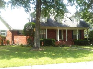 2908 Highland Dr, Russellville, AR 72802