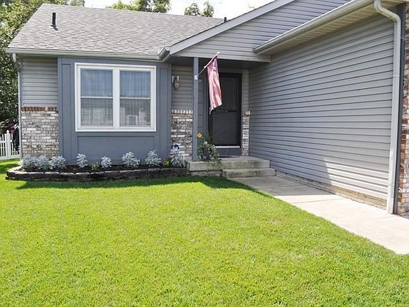 3rd image of 4355 Village Park Dr