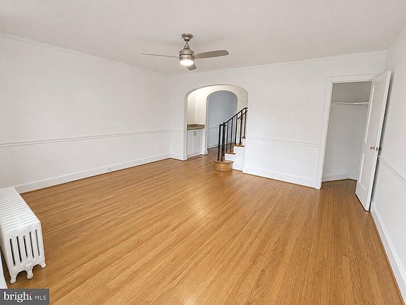 2nd image of 4435 Greenwich Pkwy NW