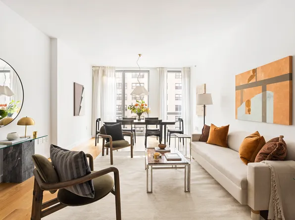 360 East 89th Street image 2 of 12