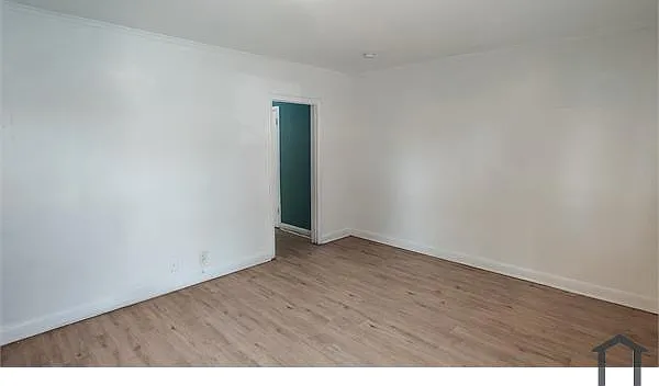 2 bed, 750 sqft, $2,747 — Photo 3